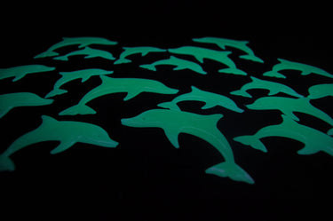 18 Piece Glow in the Dark Dolphins Wall Ceiling Decor